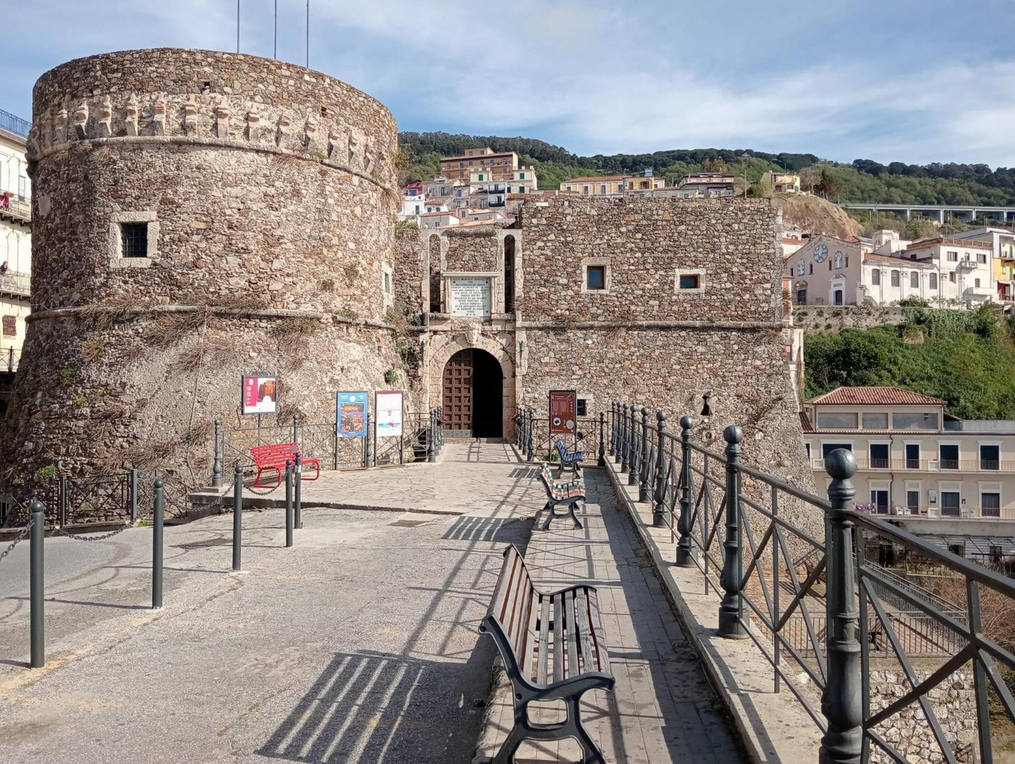 Casa Norvegese Lägenhet Pizzo  Exteriör bild